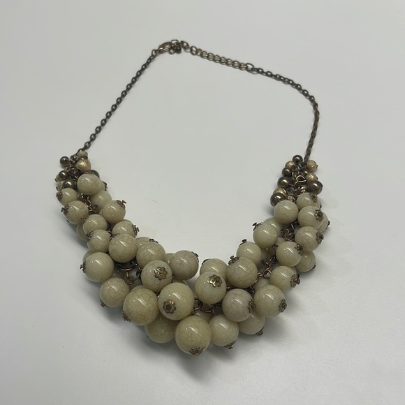 Gold and cream beaded statement necklace - excellent condition - Picture 1 of 5